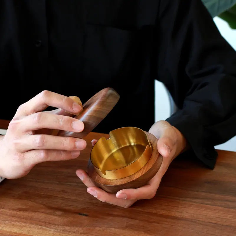 Walnut Wood Ashtray with Lid - Windproof&Odorless, Brass Metal Insert, Aesthetic Home Office Patio Decor, Gift for Men the Ultimate Hidden Ashtray Solid Walnut & Brass with Lid | Smell-Proof Desk Decor&Man Cave Essential Perfect Gift for Him,